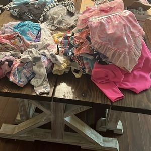 Toddler girl assorted clothes. Size 2t 3t